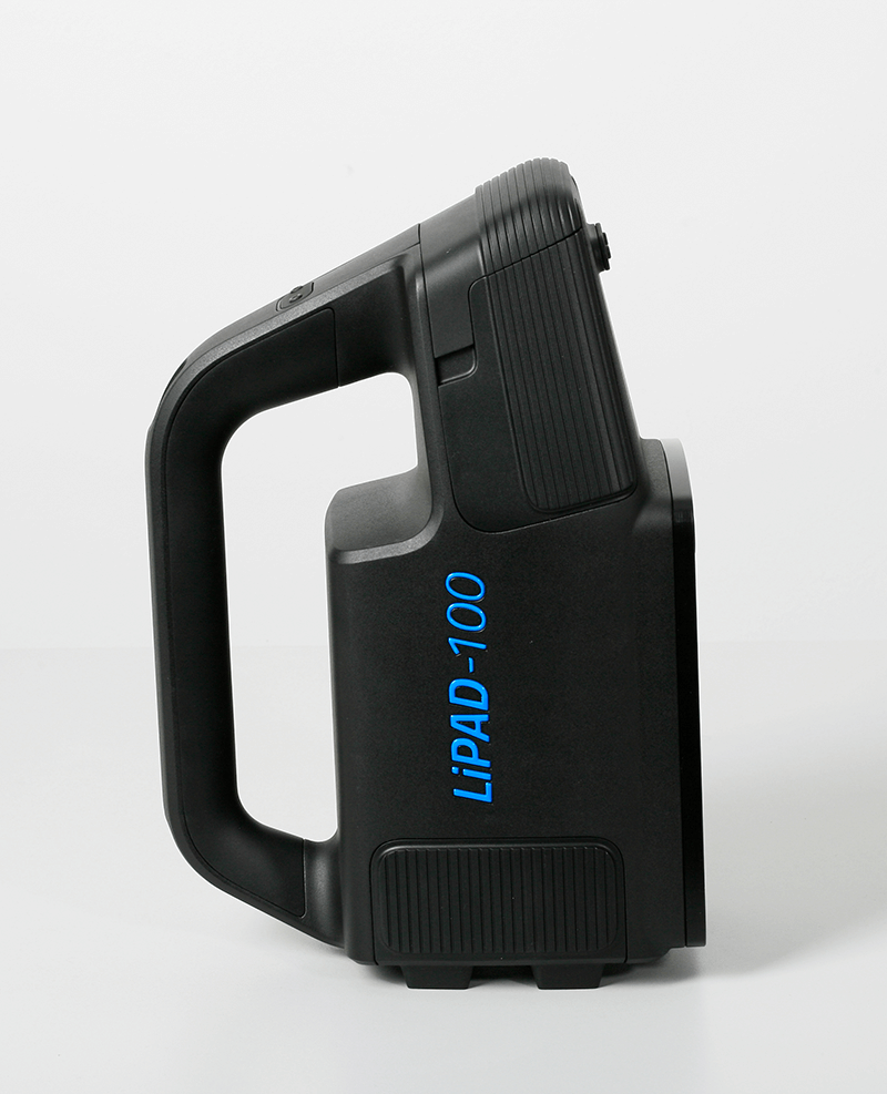 The measuring device LiPAD®-100 by LITEF vertical, photographed from the side.